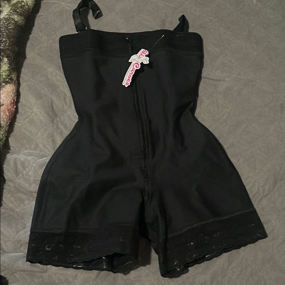 Cali curves Black Shapewear Strapless new